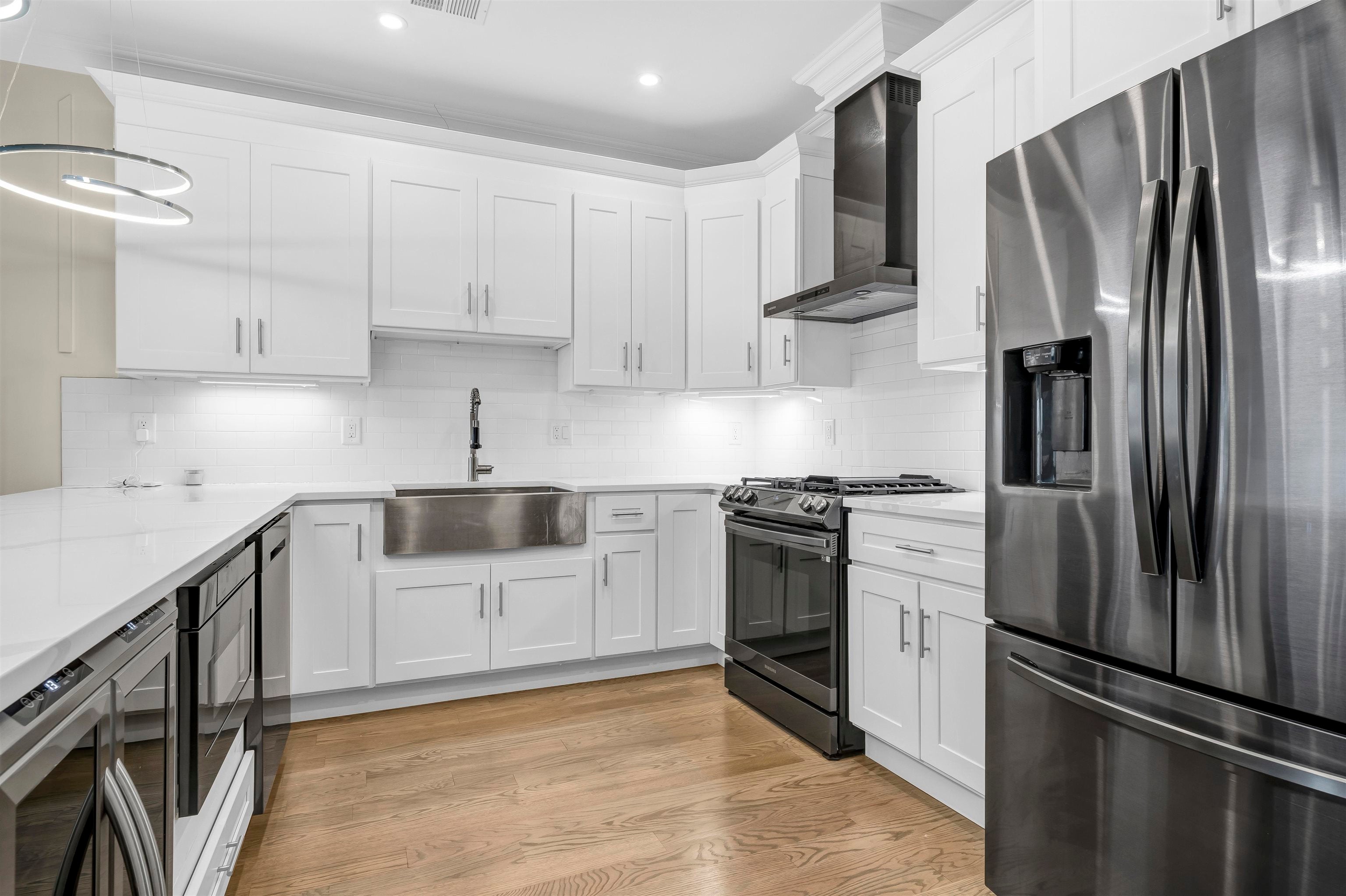 9 Stagg St #2, Jersey City, NJ 07306 photo