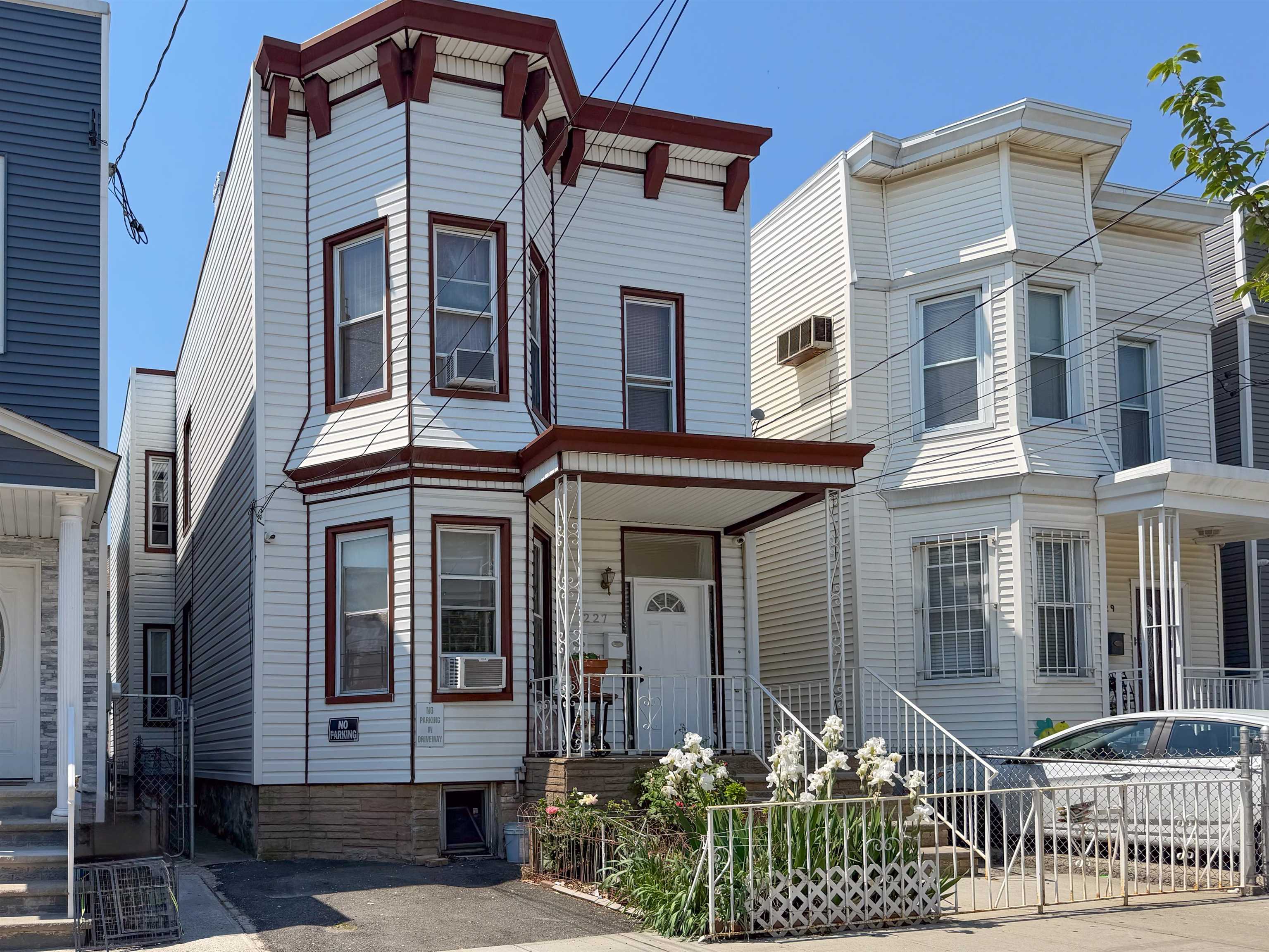 227 46th St, Union City, NJ 07087 photo