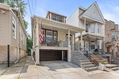 Single Family Residence in Jersey City, Greenville NJ 303 Armstrong Ave.jpg
