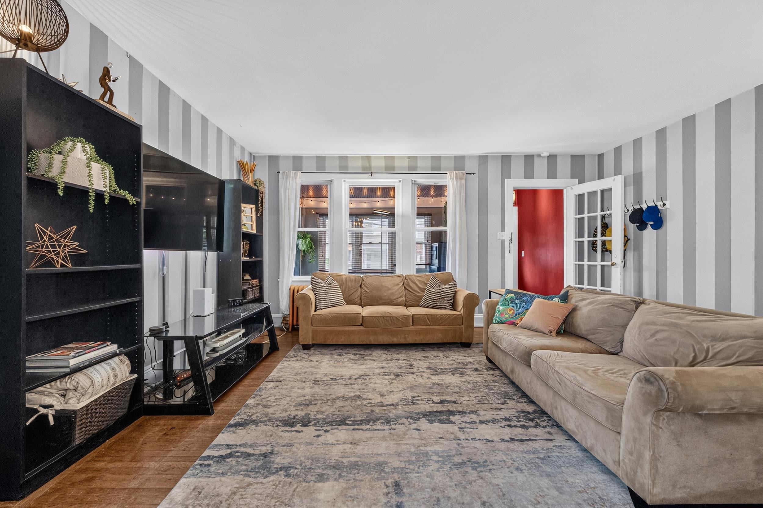 9 Lincoln Pkwy, Bayonne, NJ 07002 photo