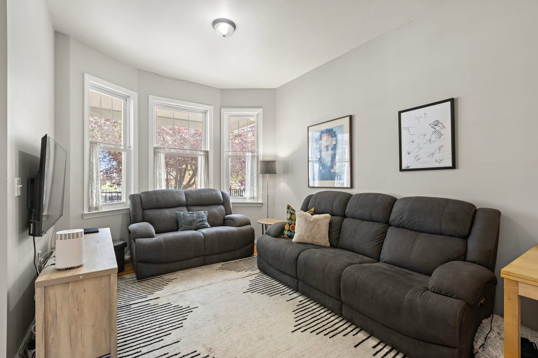 349 Ogden Ave, Jersey City, NJ 07307 photo