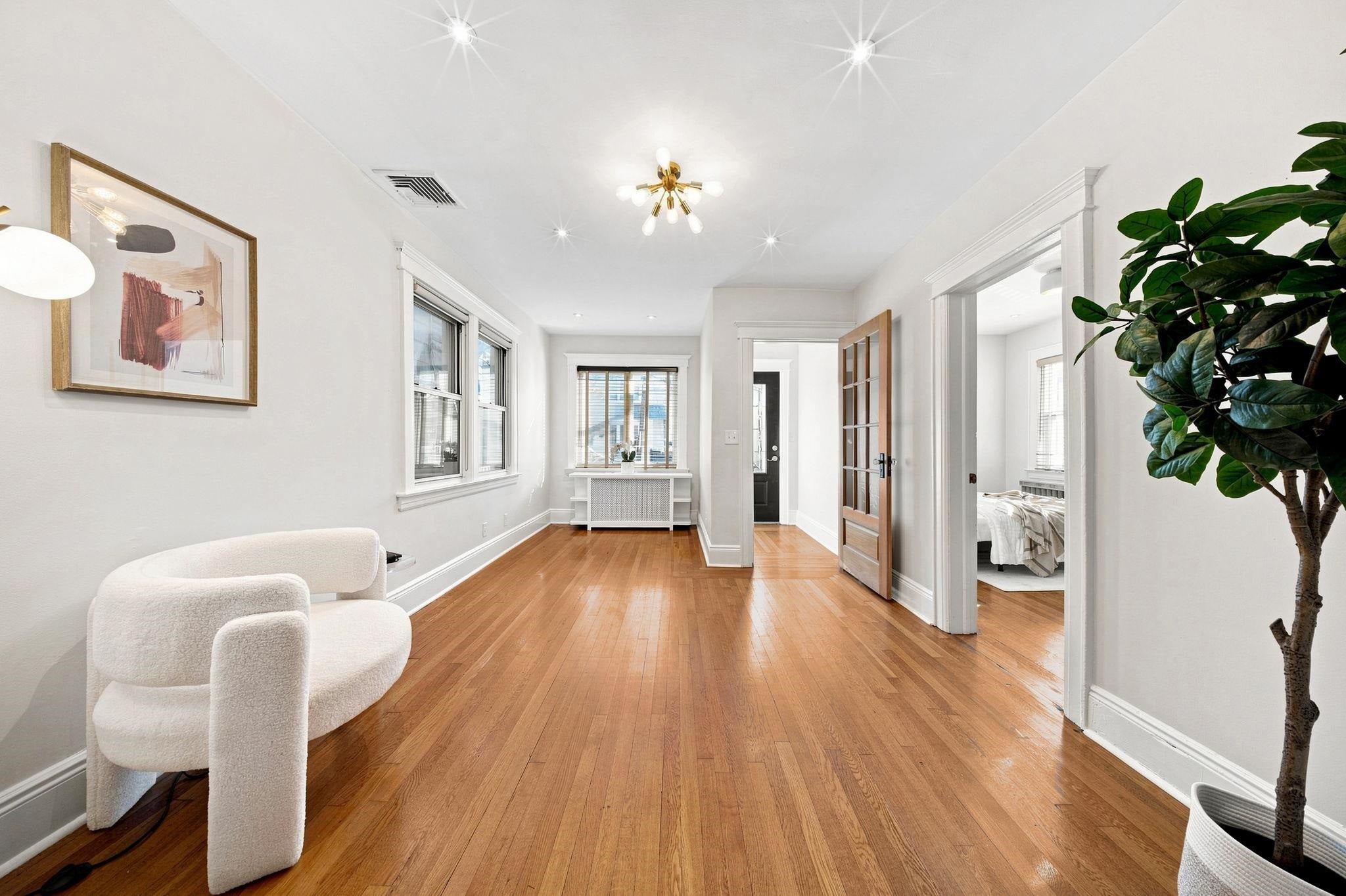 606 82nd St, North Bergen, NJ 07047 photo