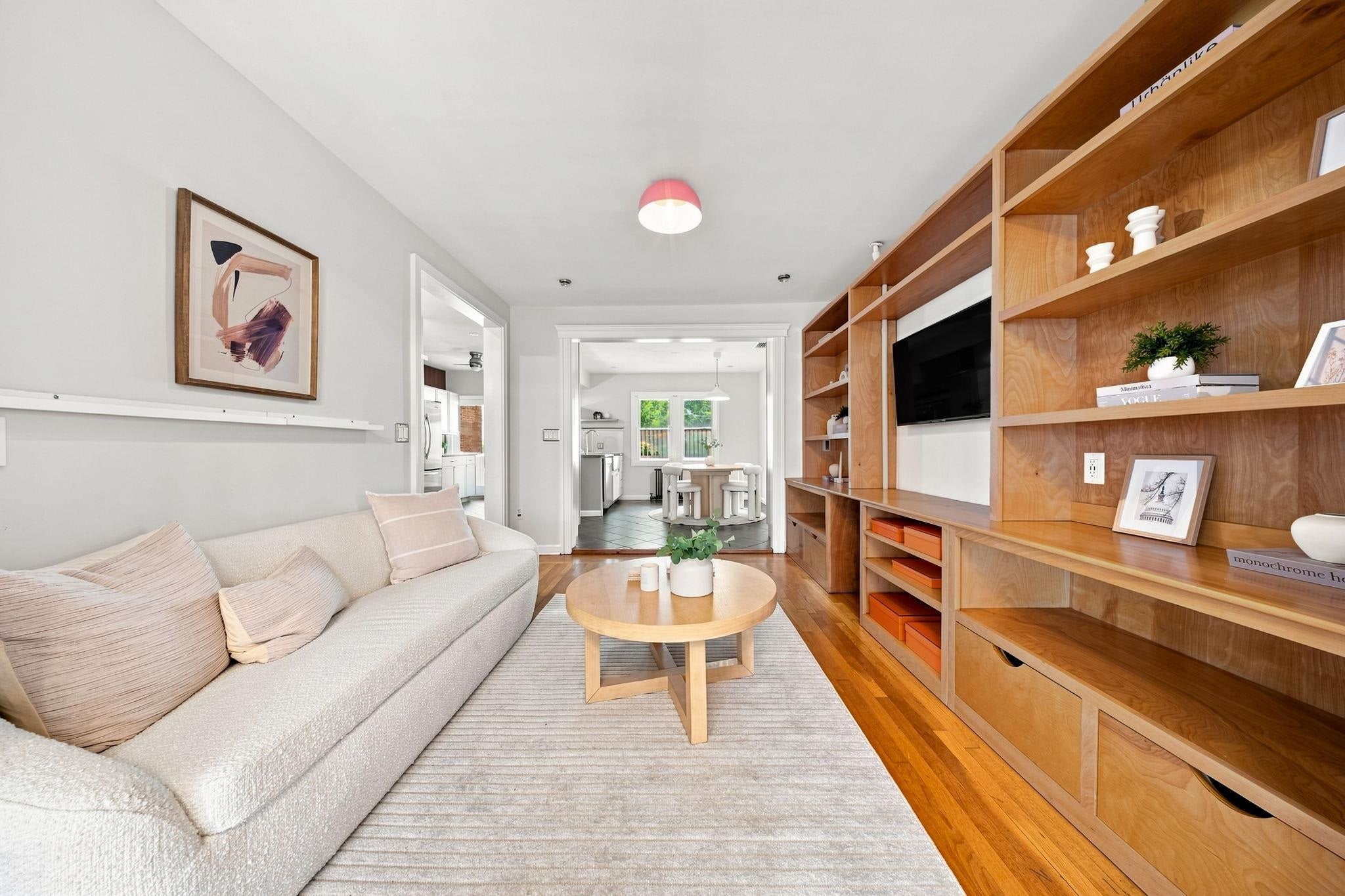 606 82nd St, North Bergen, NJ 07047 photo