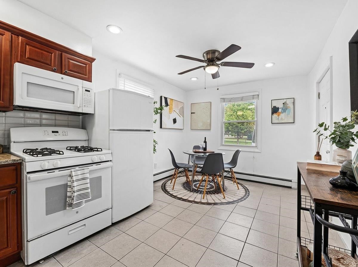 354 Paterson Plank Rd, Jersey City, NJ 07307 photo