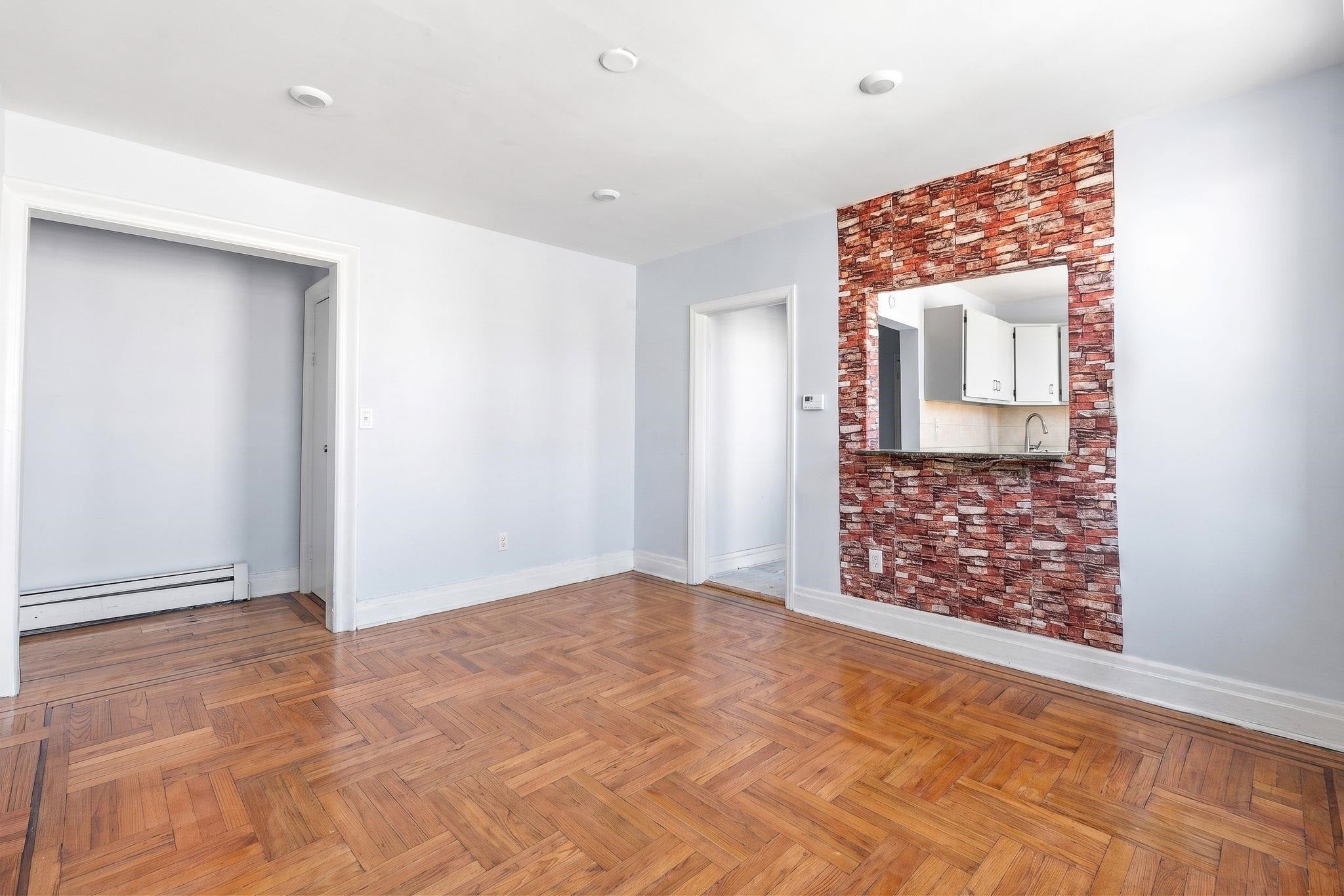 144 Bergen Rd, Jersey City, NJ 07305