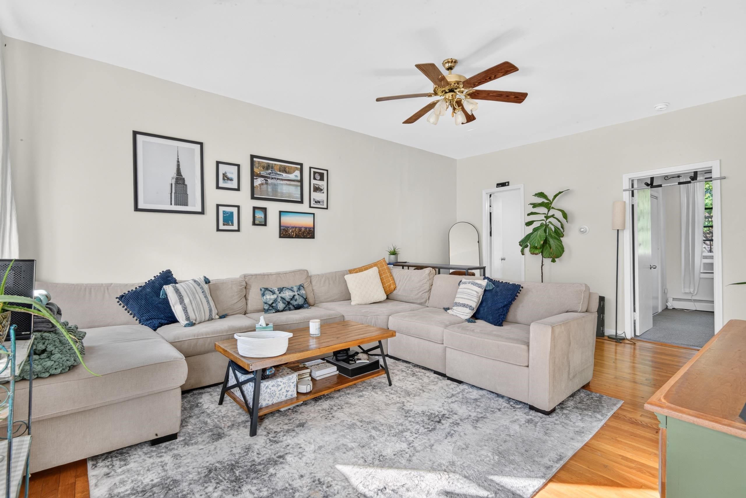 274 5th St, Jersey City, NJ 07302