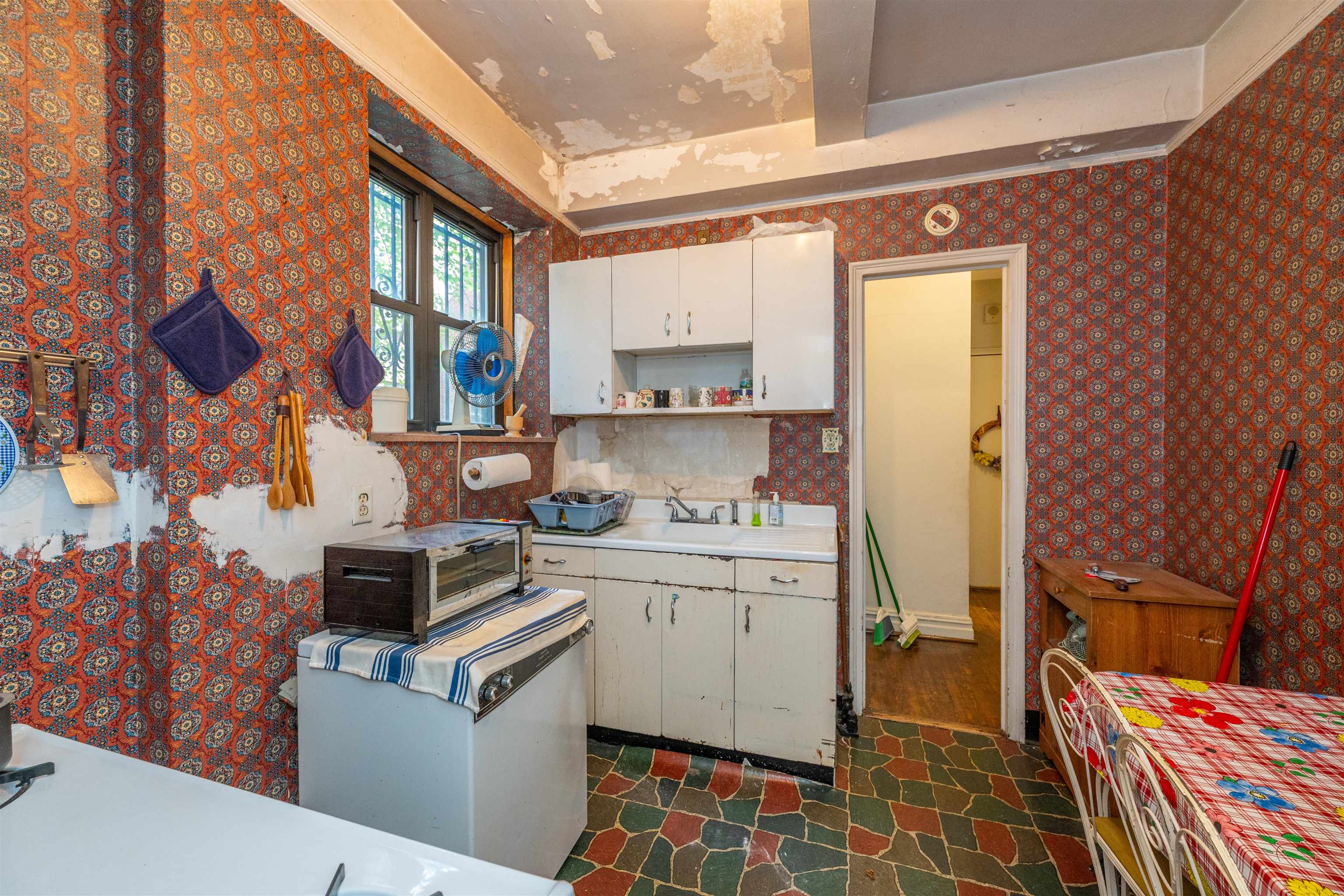 50 Glenwood Ave #108, Jersey City, NJ 07306 photo