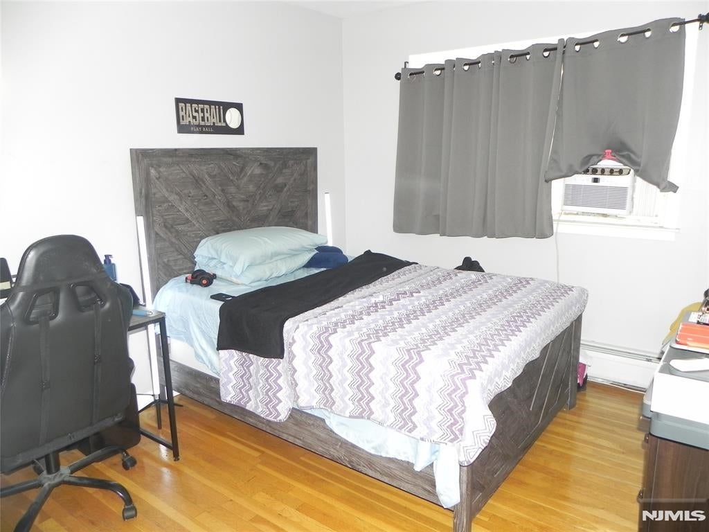 26 Marshall Ave, Little Ferry, NJ 07643 photo