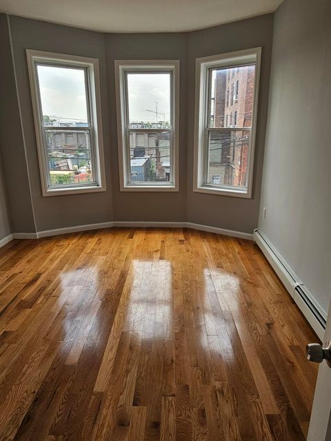 Duplex in Jersey City, Greenville NJ 10 Wilkinson Ave 1.jpg