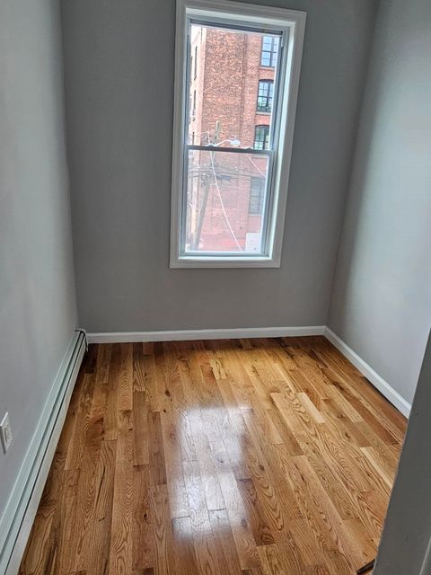 Duplex in Jersey City, Greenville NJ 10 Wilkinson Ave 7.jpg
