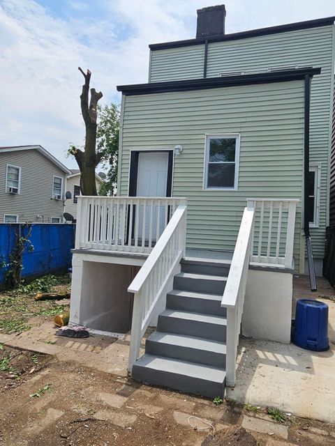 Duplex in Jersey City, Greenville NJ 10 Wilkinson Ave 22.jpg