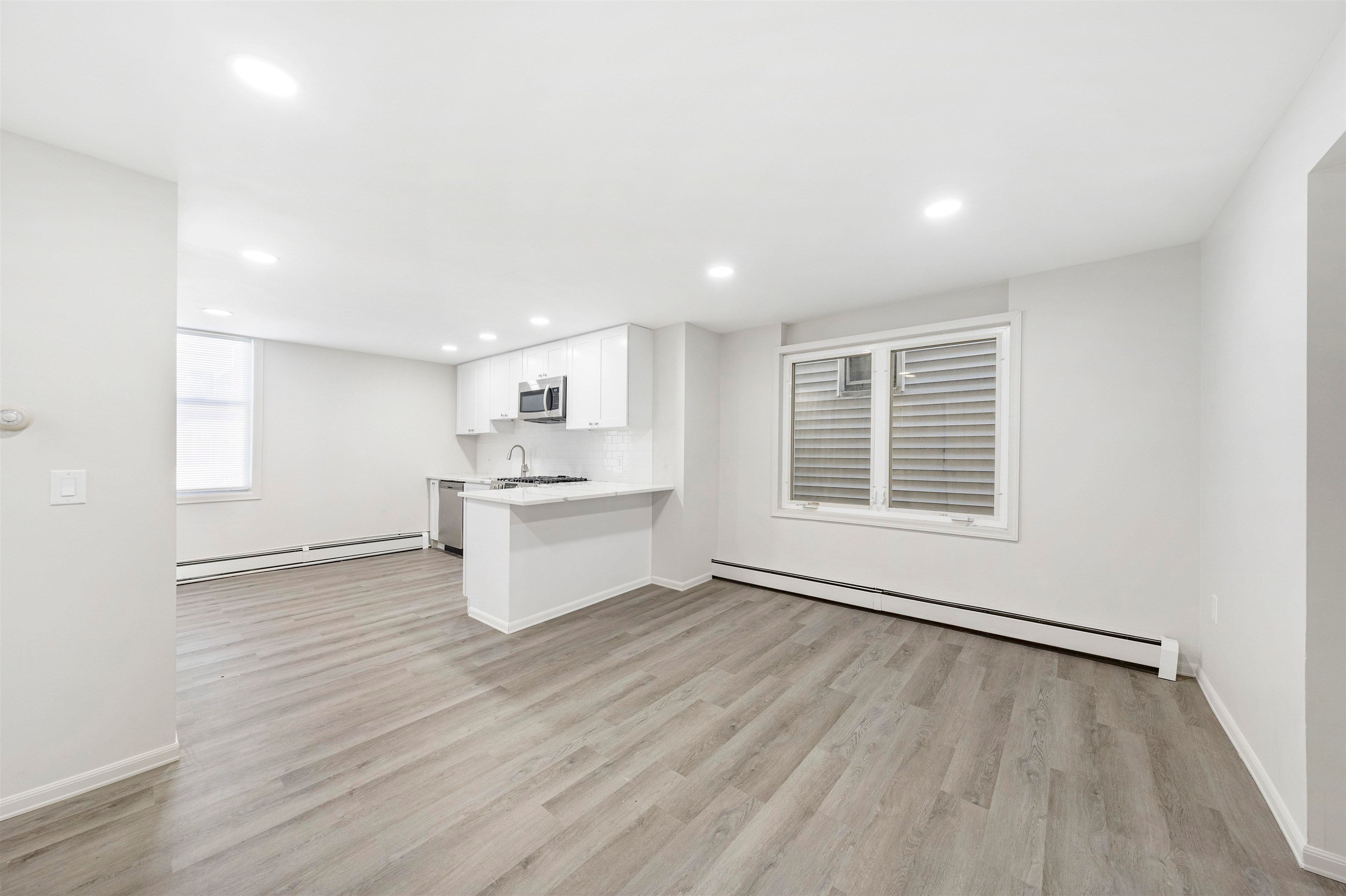 418 7th St, Union City, NJ 07087