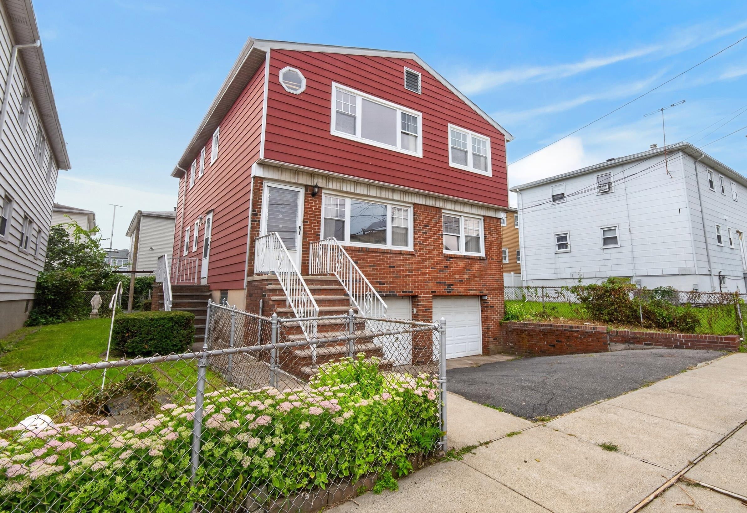 100 26th St, Bayonne, NJ 07002