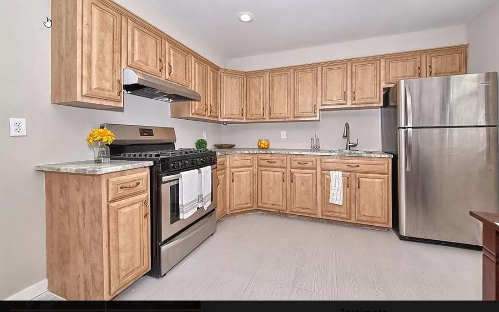 70 E 25th St, Bayonne, NJ 07002 photo
