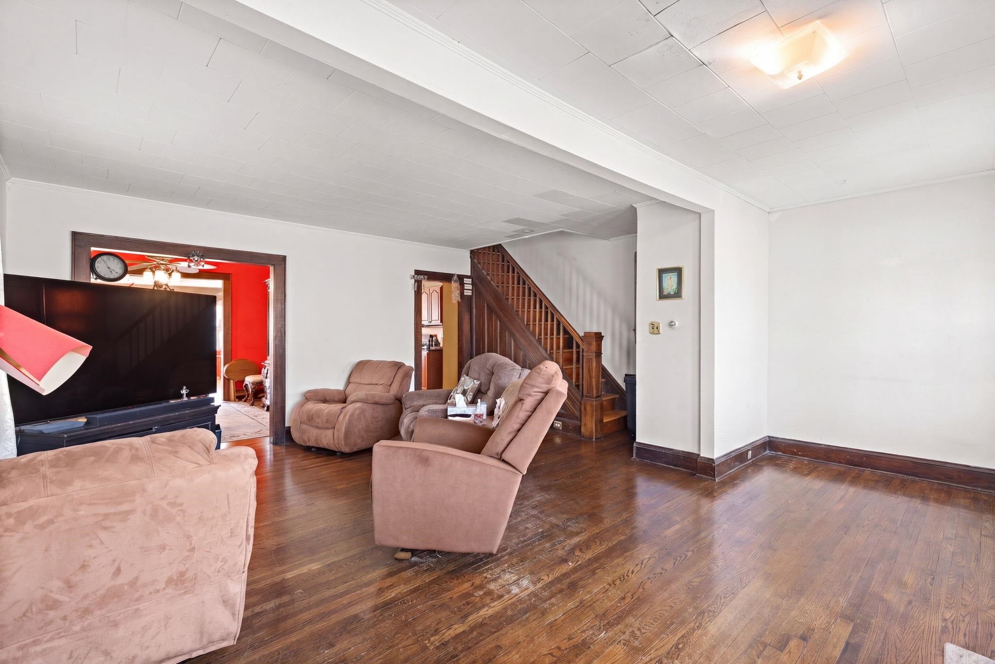 420 Rutherford Ave, Lyndhurst, NJ 07071 photo