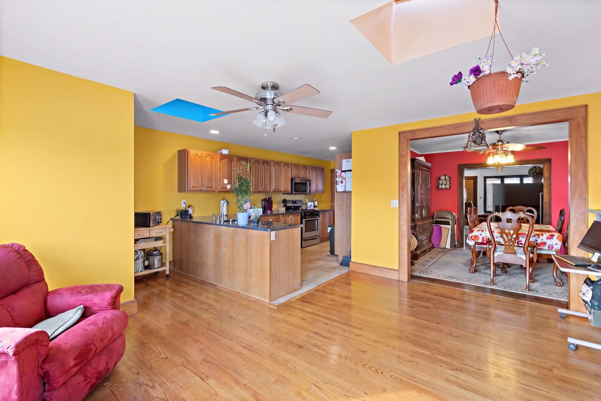 420 Rutherford Ave, Lyndhurst, NJ 07071 photo