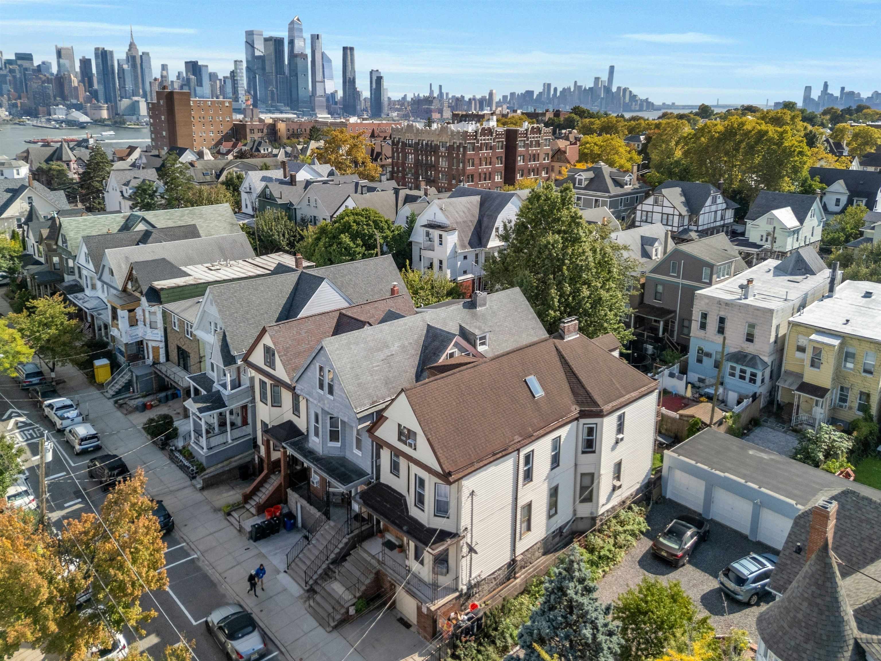 21 Cooper Pl, Weehawken, NJ 07086 photo