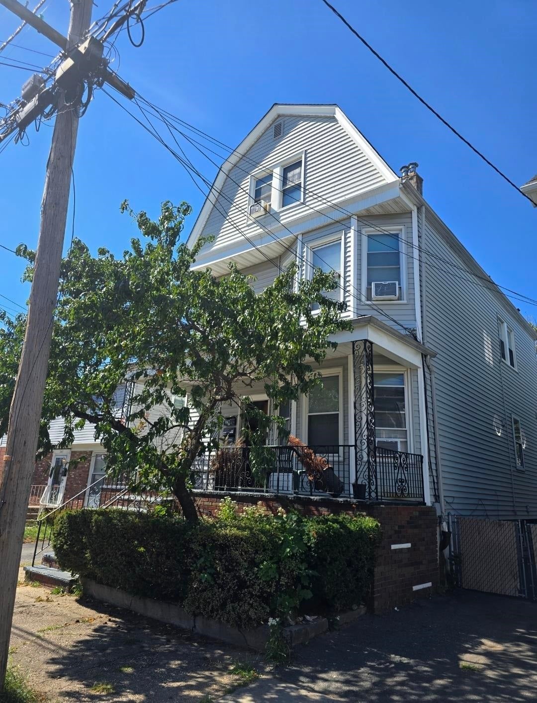 251 Highland Ave, Kearny, NJ 07032 photo