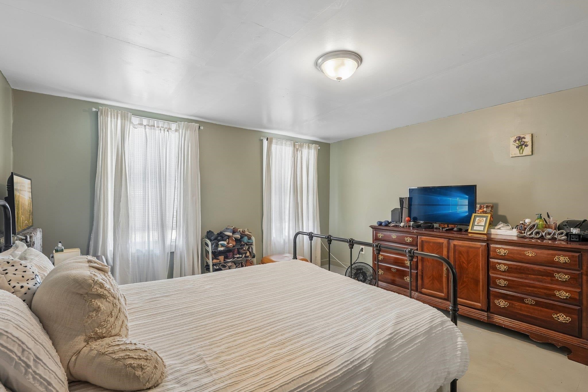 34 Zabriskie St, Jersey City, NJ 07307 photo