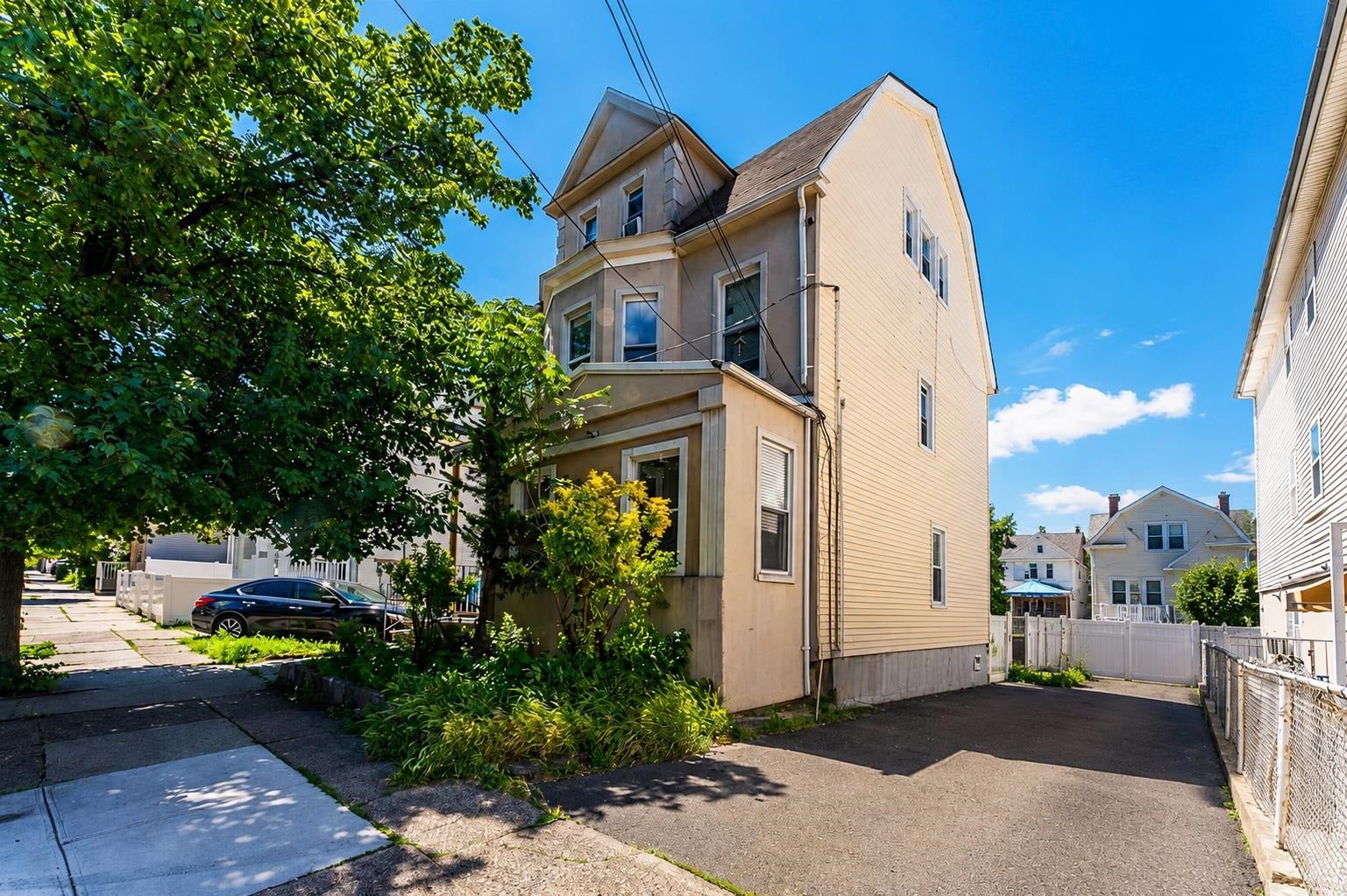 137 139 76th St, North Bergen, NJ 07047