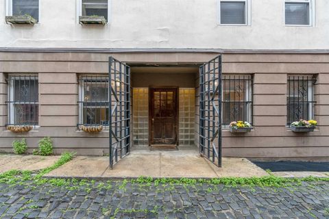 Condominium in Hoboken NJ 61 5th St #3.jpg