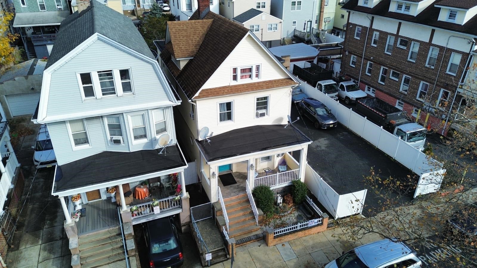 86 Bartholdi Ave, Jersey City, NJ 07305