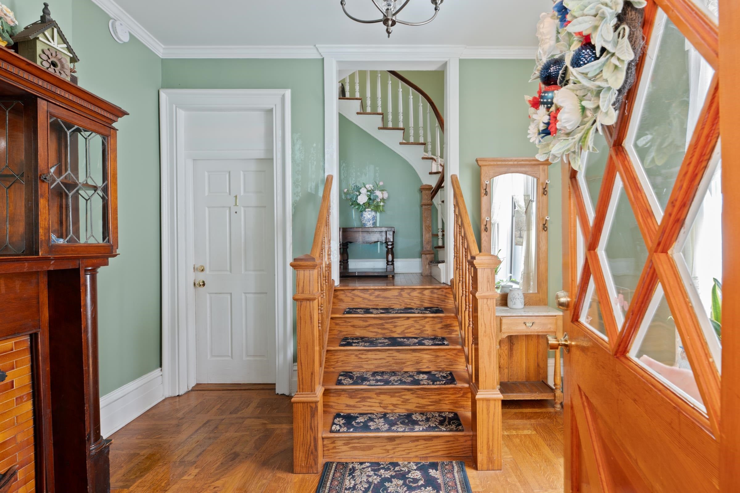 17 19 Schuyler Pl, Bayonne, NJ 07002 photo