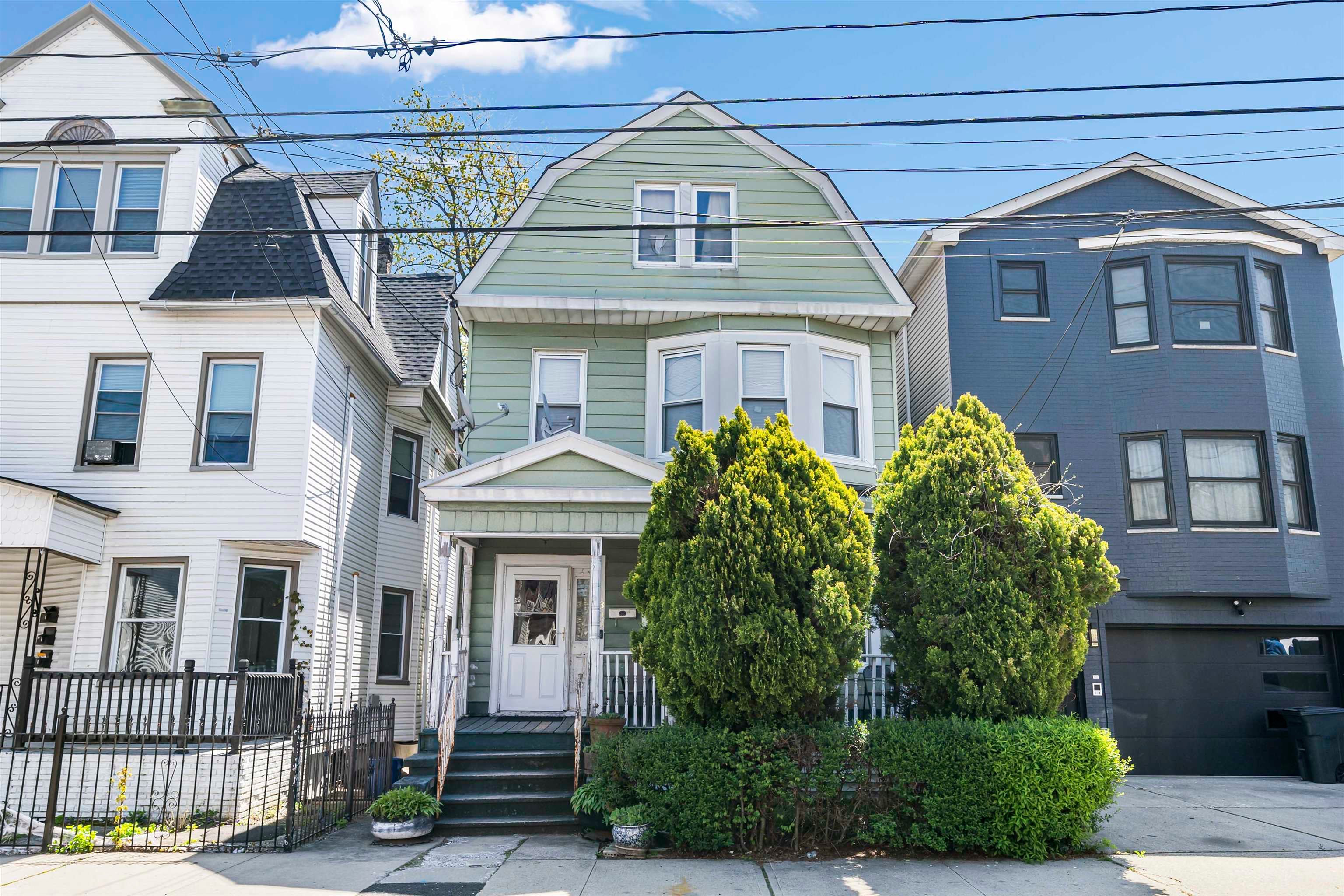 300 Arlington Ave, Jersey City, NJ 07304