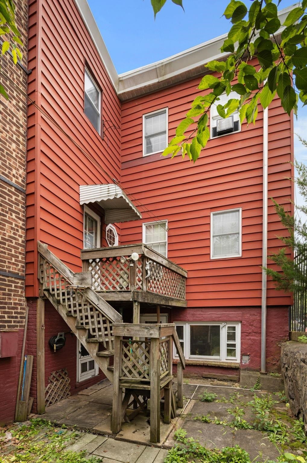 30 Lincoln St, Jersey City, NJ 07307 photo