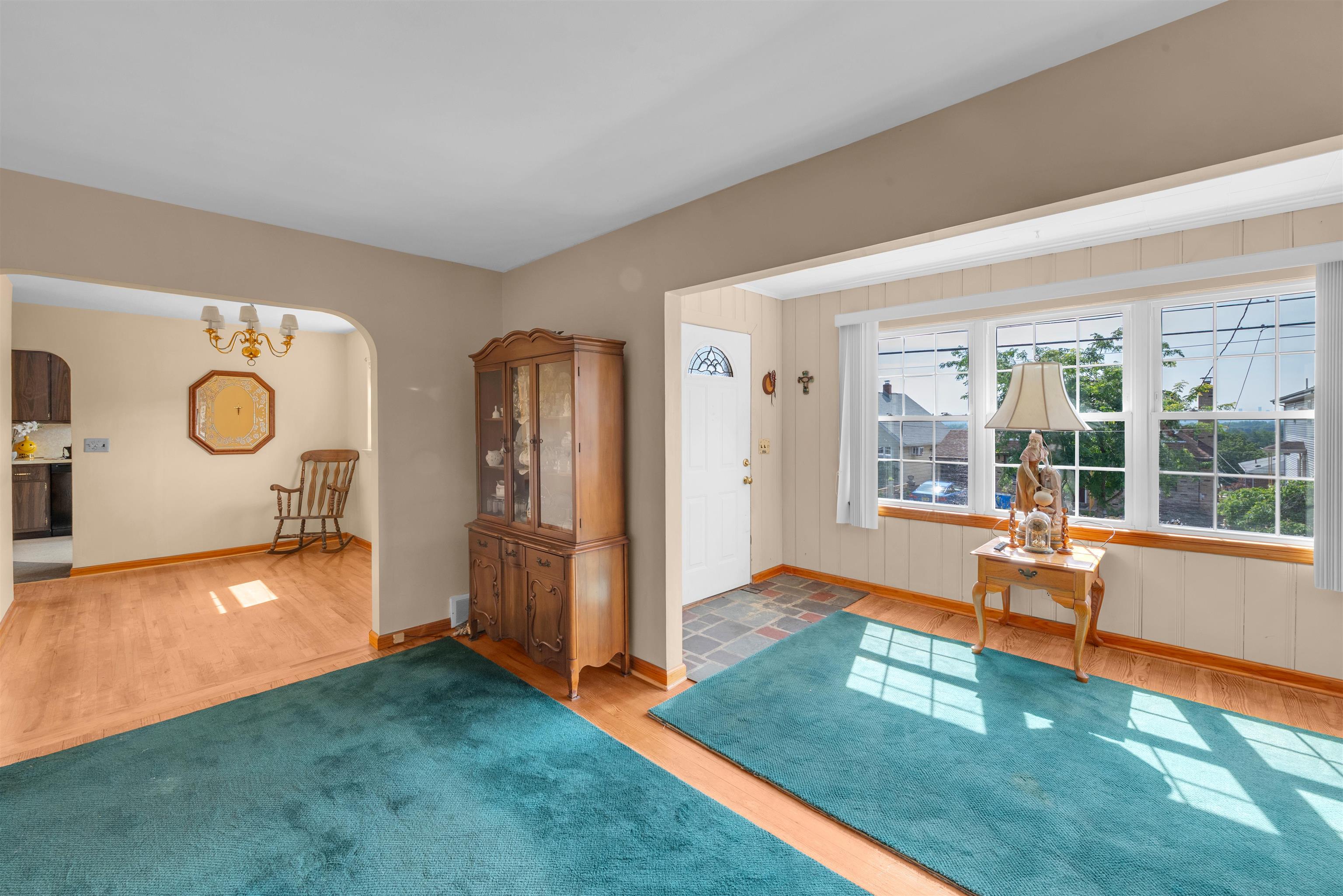 722 7th St, Carlstadt, NJ 07072 photo