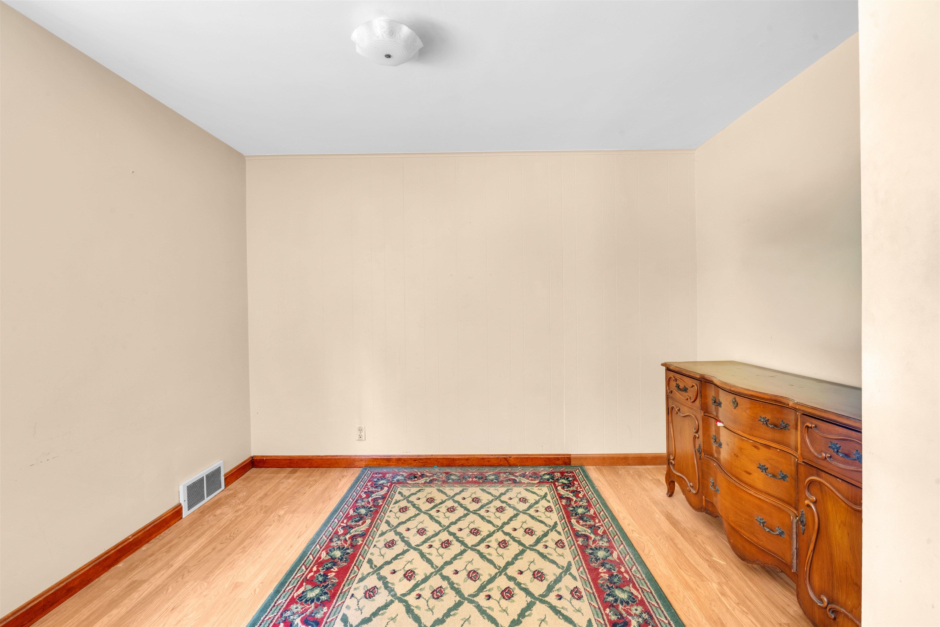 722 7th St, Carlstadt, NJ 07072 photo