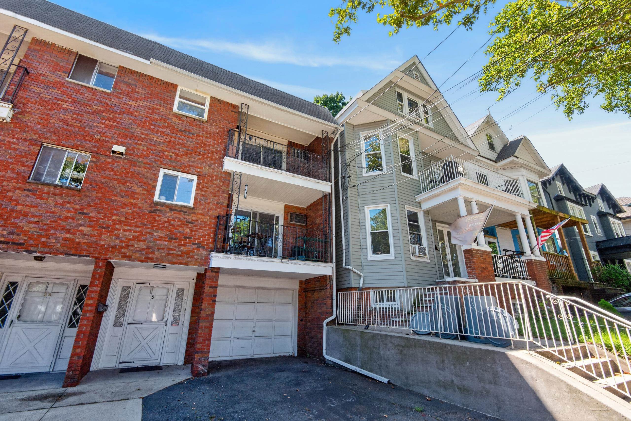 5 Reservoir Ave, Jersey City, NJ 07307 photo
