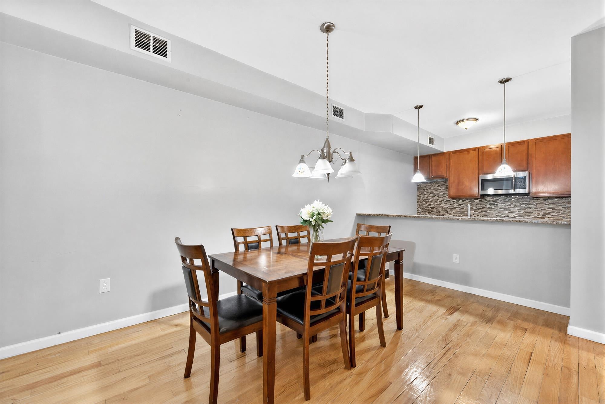 612 12th St, Union City, NJ 07087 photo