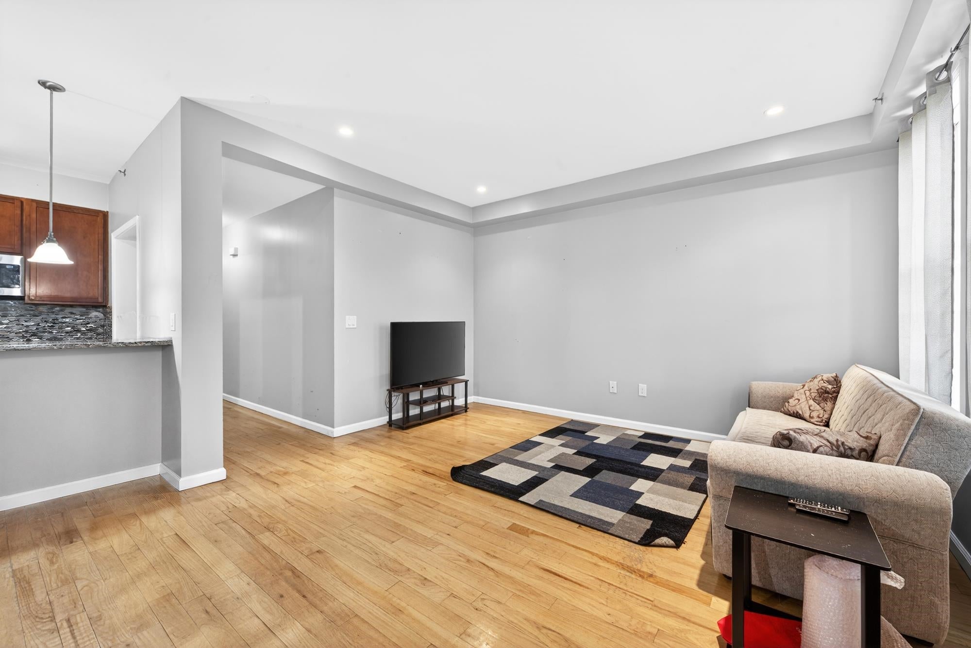 612 12th St, Union City, NJ 07087 photo