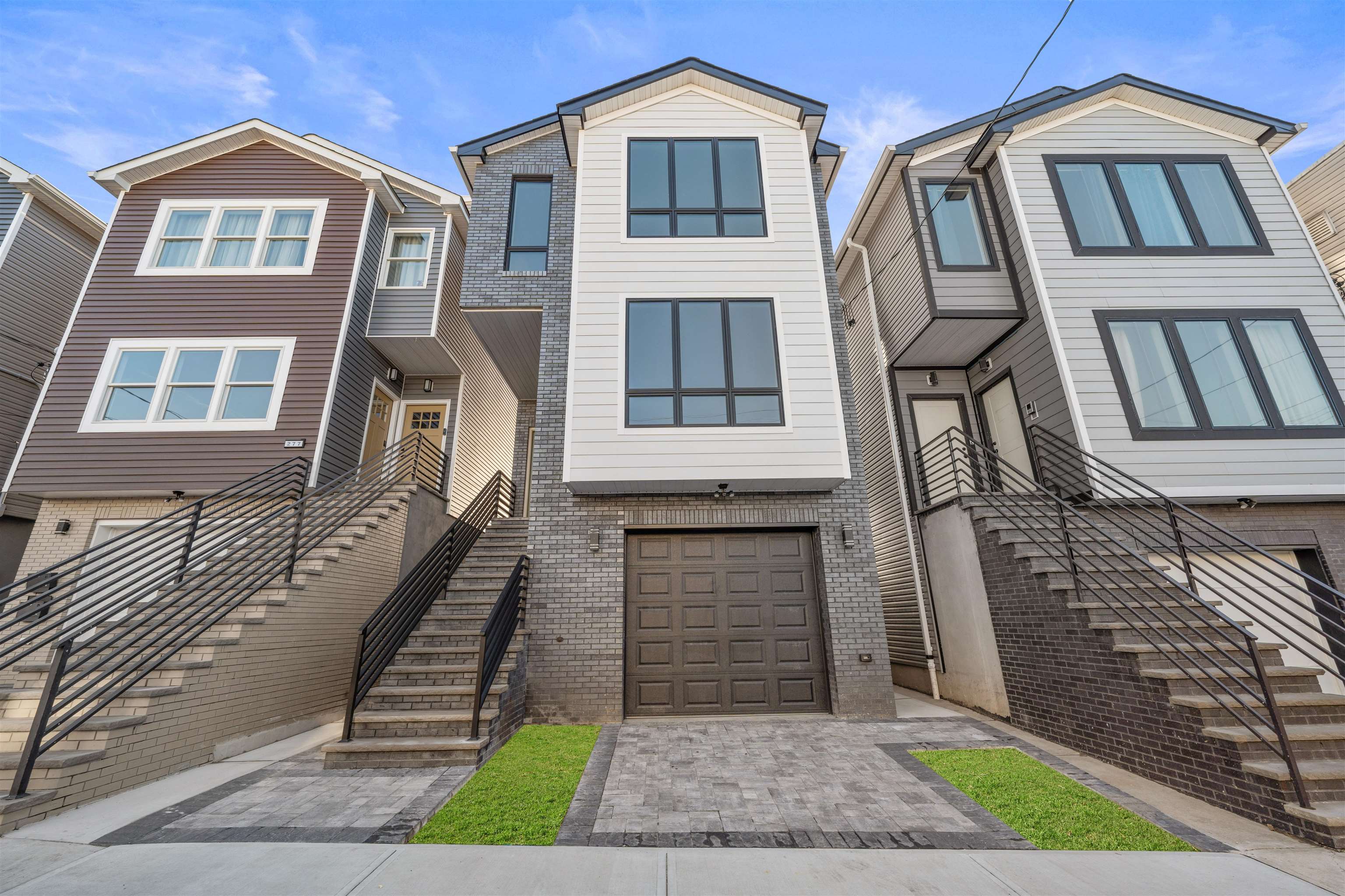 279 Pearsall Ave, Jersey City, NJ 07305
