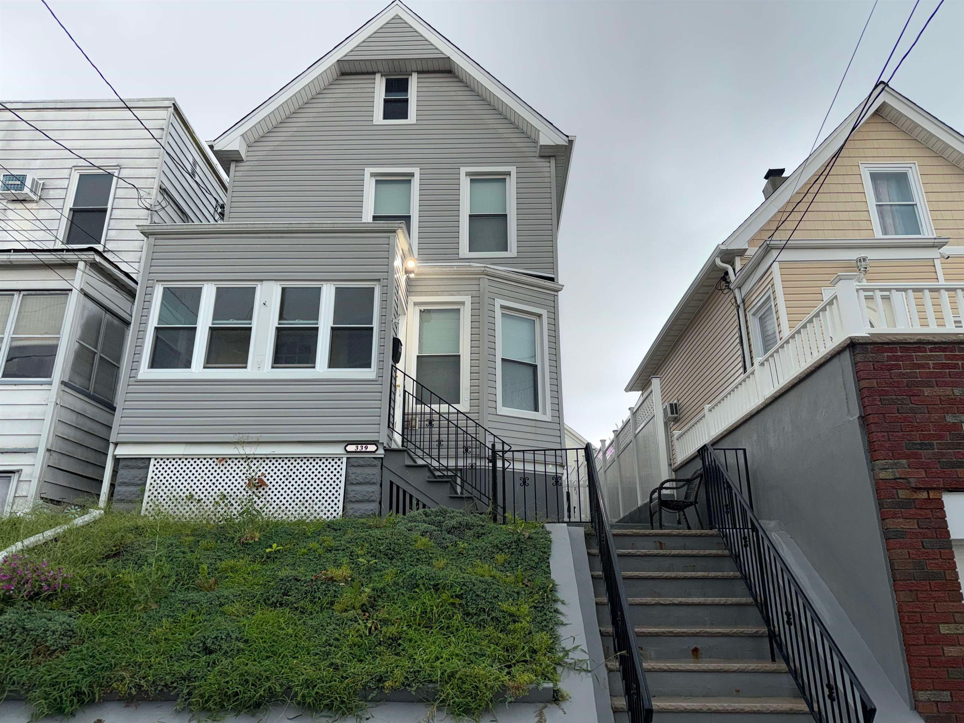 339 Forest St, Kearny, NJ 07032