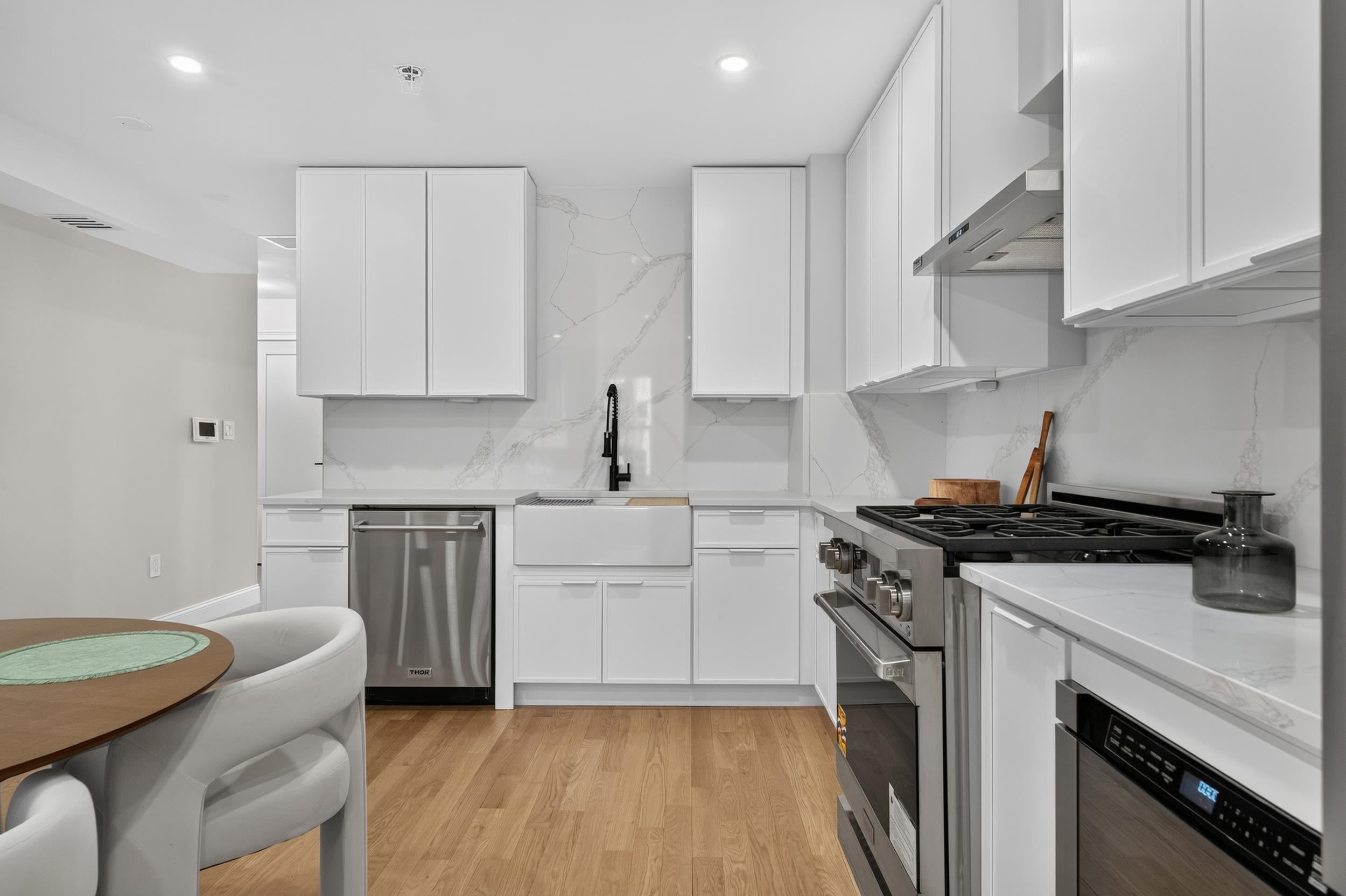 306 Grand St #2, Jersey City, NJ 07302 photo