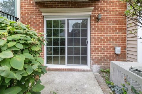 Condominium in Jersey City, West Bergen NJ 86 Cottonwood St 24.jpg