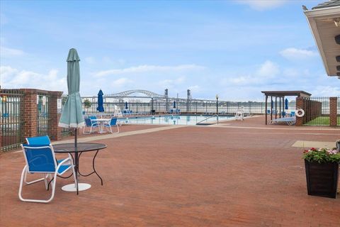 Condominium in Jersey City, West Bergen NJ 86 Cottonwood St 27.jpg