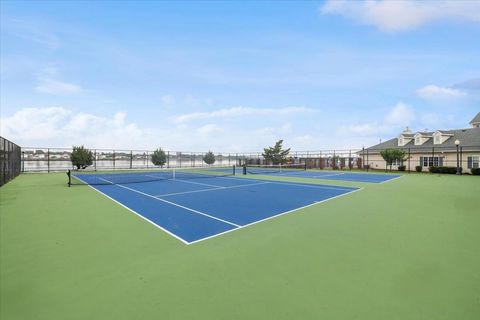 Condominium in Jersey City, West Bergen NJ 86 Cottonwood St 28.jpg