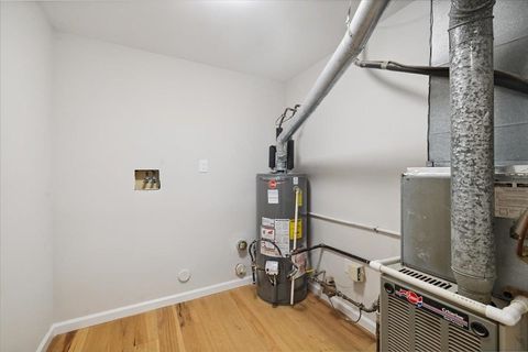Condominium in Jersey City, West Bergen NJ 86 Cottonwood St 23.jpg