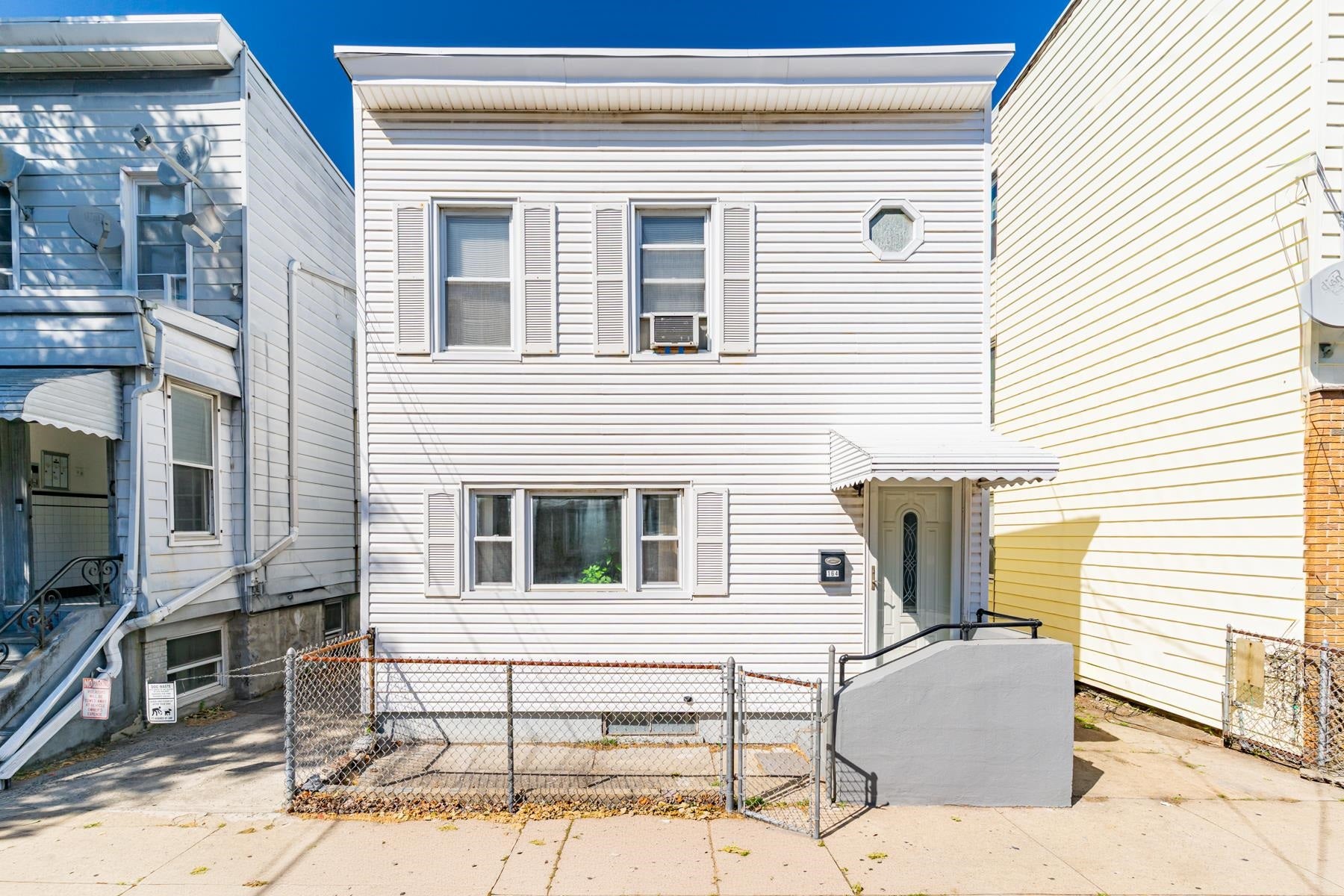 164 Hopkins Ave, Jersey City, NJ 07306