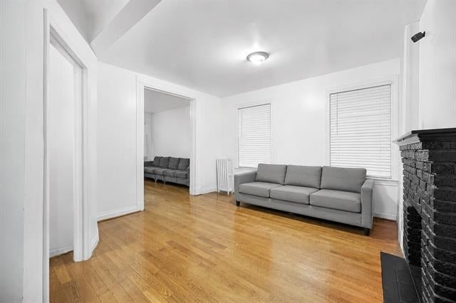 196 S 6th St, Newark, NJ 07103 photo