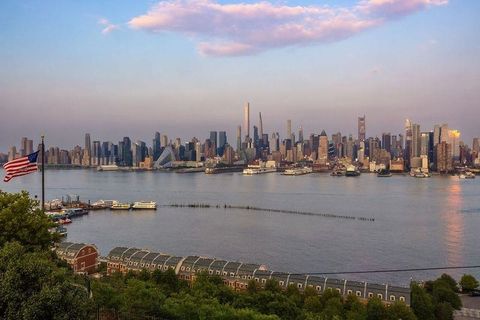 Single Family Residence in Weehawken NJ 31 Hamilton Ave.jpg
