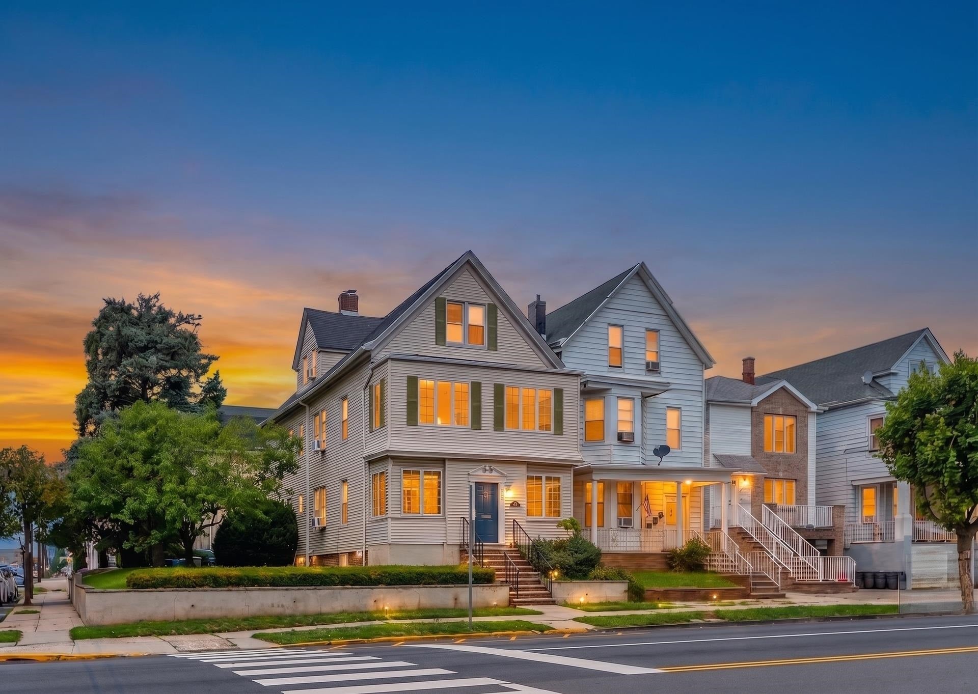 339 Avenue C, Bayonne, NJ 07002