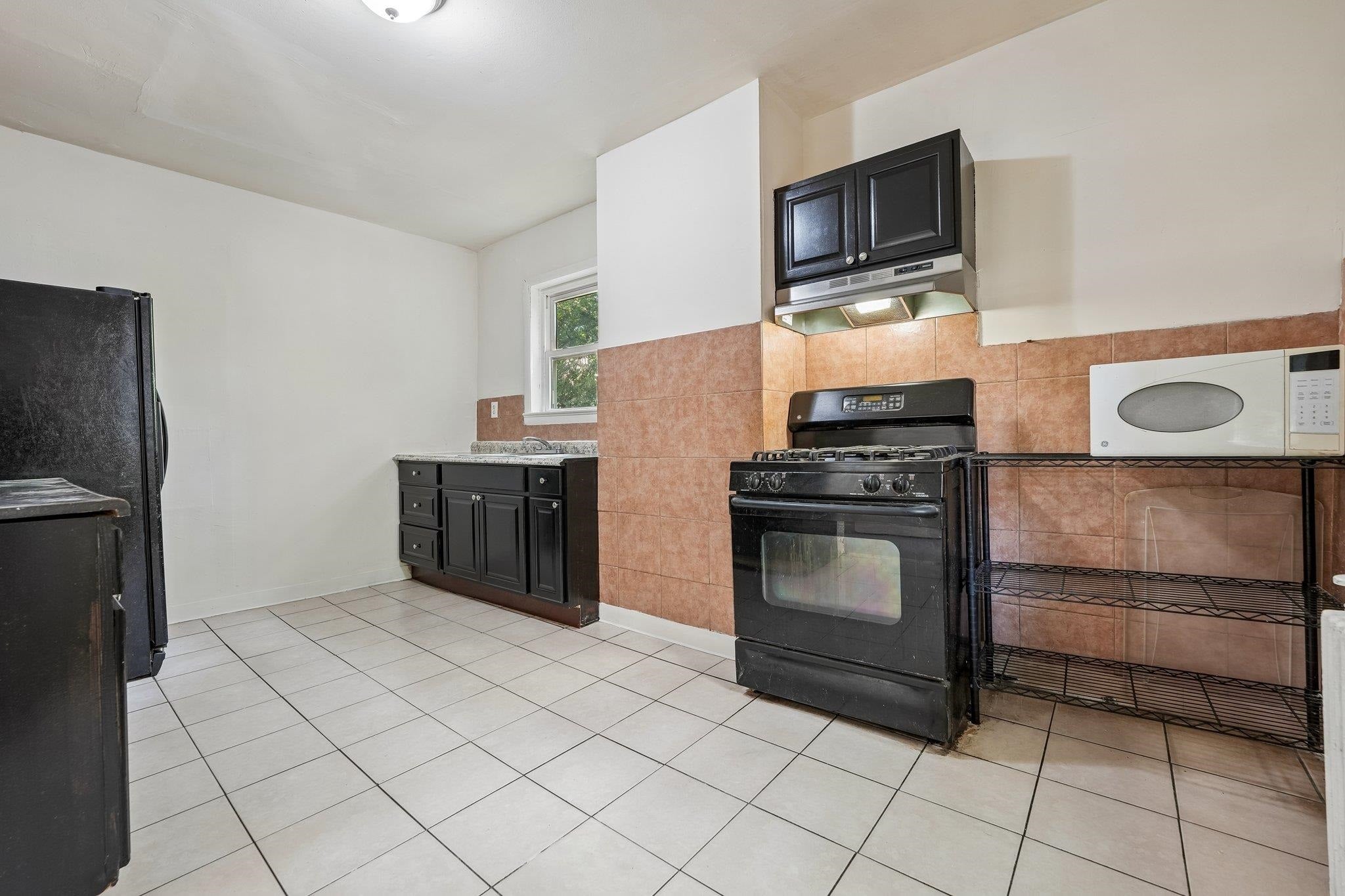 414 Monastery Pl #REAR, Union City, NJ 07087 photo
