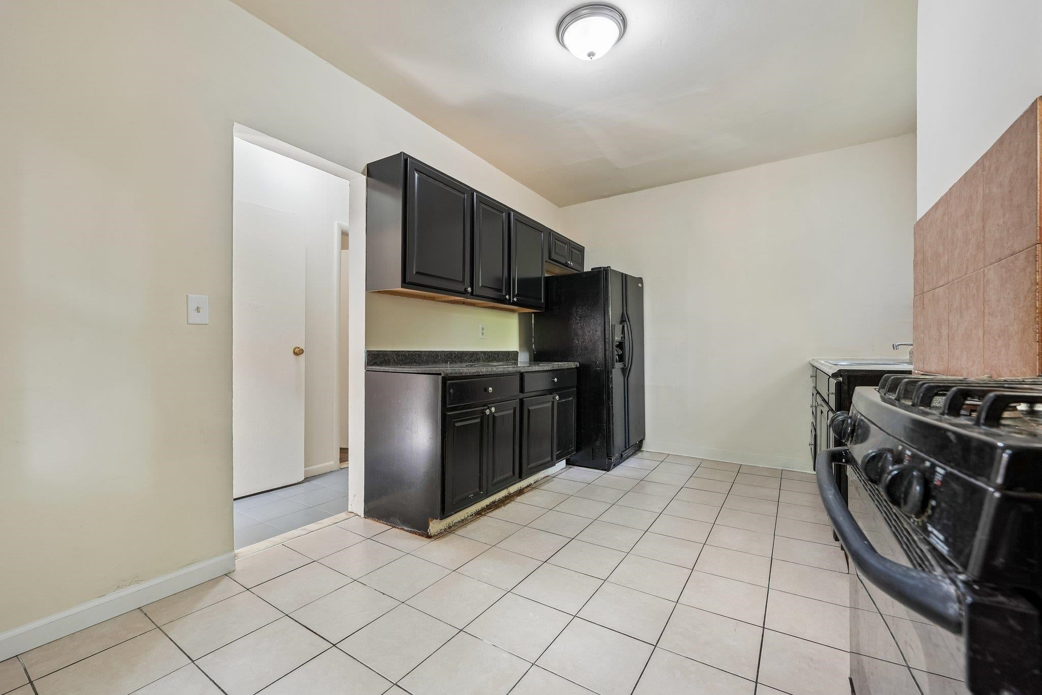 414 Monastery Pl #REAR, Union City, NJ 07087 photo