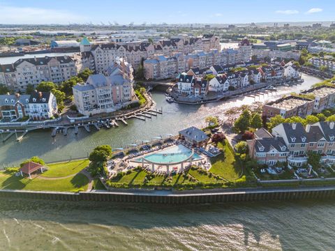 Condominium in Jersey City, Greenville NJ 208 Shearwater Ct West Ct #53 20.jpg