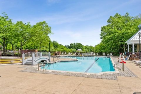Condominium in Jersey City, Greenville NJ 208 Shearwater Ct West Ct #53 18.jpg
