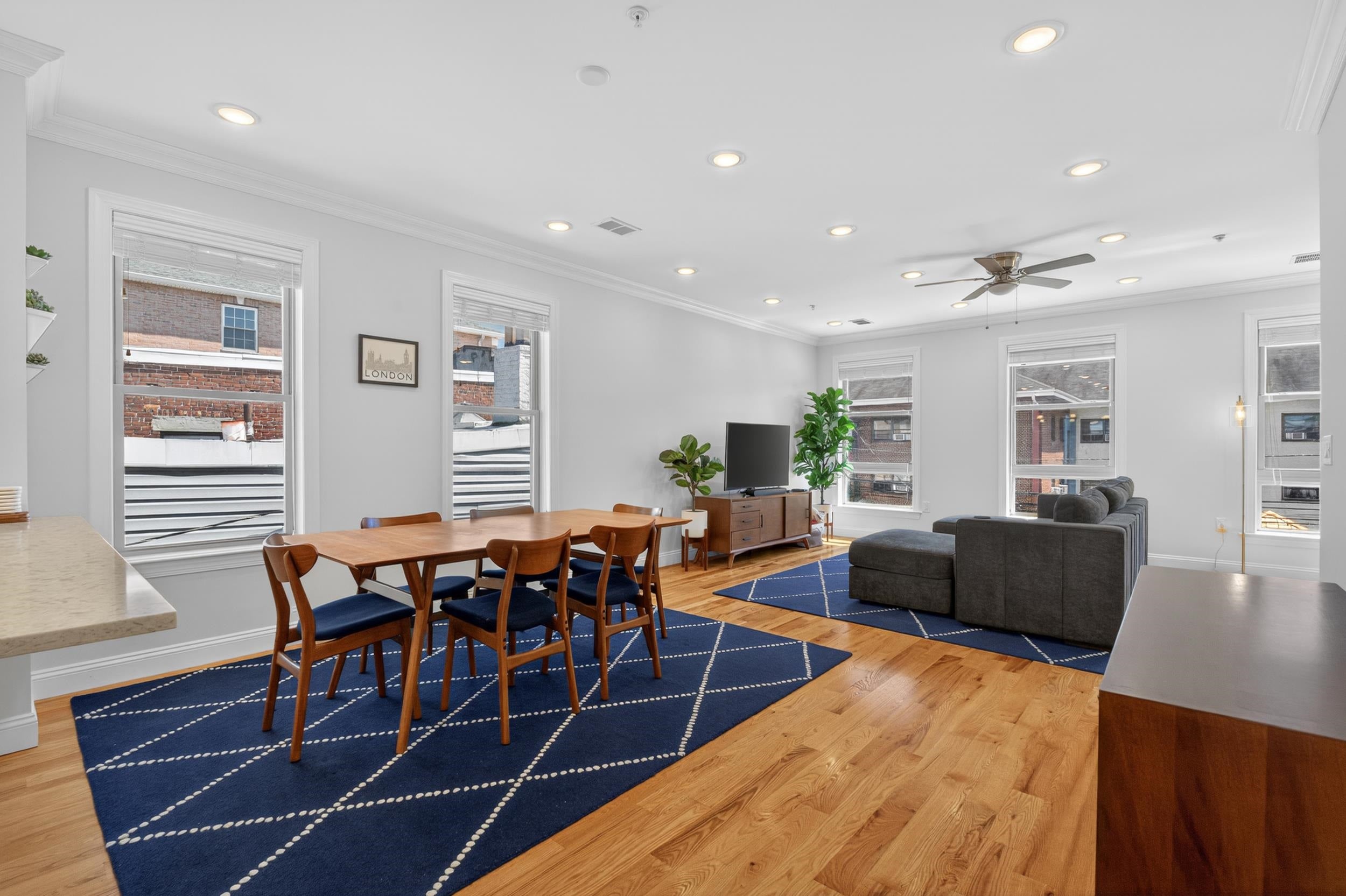 512 4th St, Union City, NJ 07087